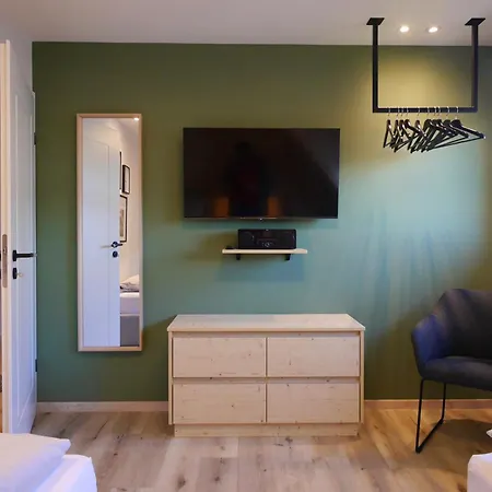 First-class Wander-lodge In Zentraler Lage! *